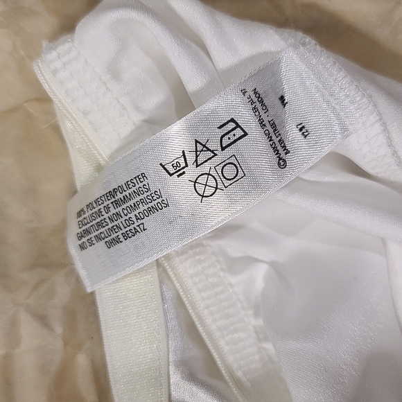 Vintage MARKS & Spencer underskirt - Picture 4 of 5